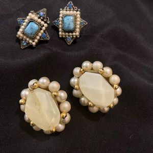 Two pairs vintage clip on earrings.